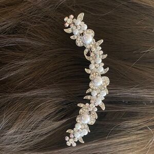 NWOT Hair Bridal Comb w/Pearls & Crystals (Silver / not Gold)